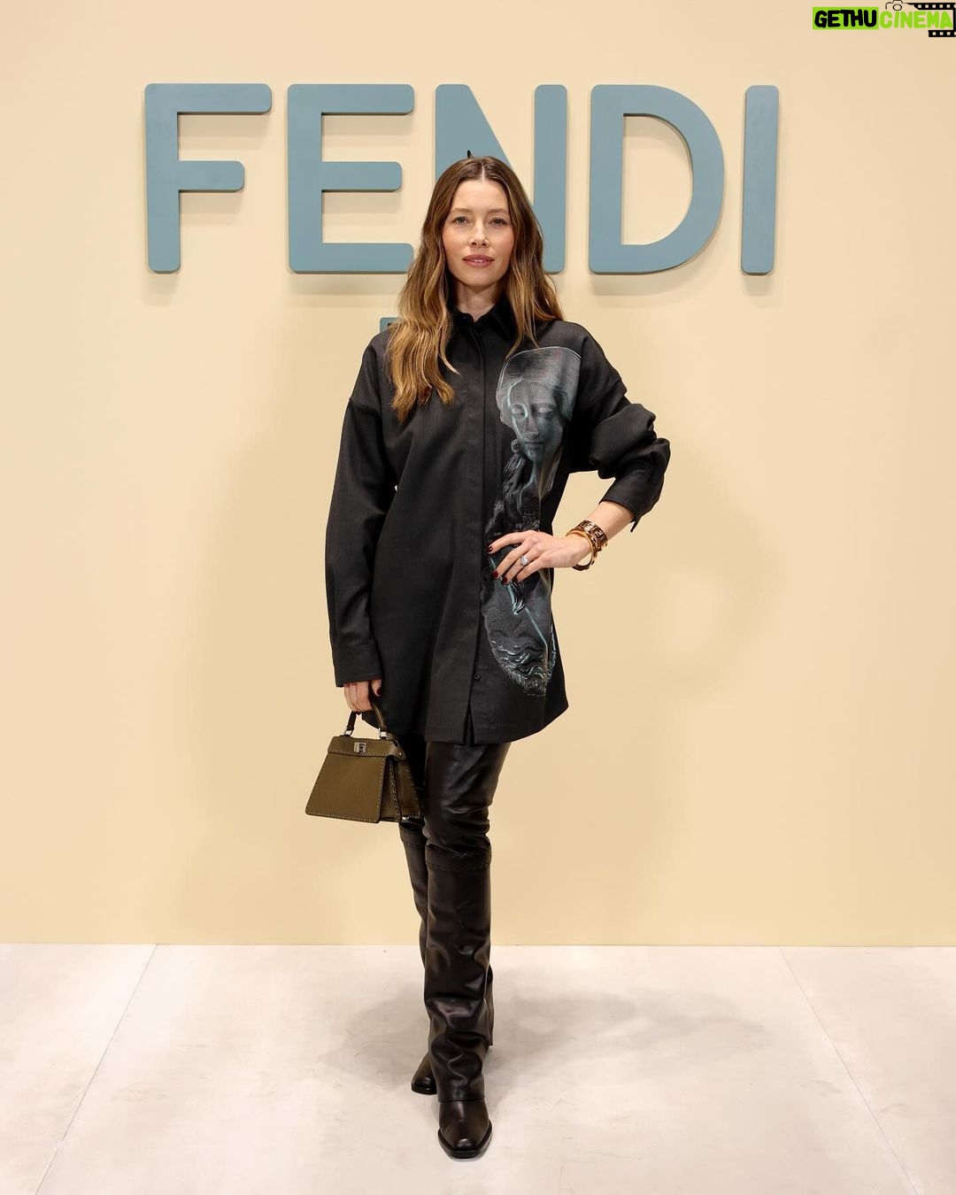 Jessica Biel Instagram - #FendiFW24 🖤 Congrats @fendi @mrkimjones on a beautiful show!