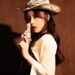 Jessica Chan Yee Chun Instagram - Cowgirl CA ⚠️❤️‍🔥 試玩毛EP13《西部牛仔大戰》 @trialanderror924 📷: @zac_nirvana_