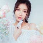 Jessica Chan Yee Chun Instagram - Miss Dior, the fragrance of love, a perfect valentine’s day gift that your special someone will adore 💌 With the new travel-friendly Mini Miss solid perfume, the light and fresh floral springtime scent can last all day long. Are you ready for romantic spring? 🎐 @DiorBeauty #MissDior @DiorBeautyLovers #DiorBeautyLovers