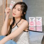 Jessica Chan Yee Chun Instagram - 工作時無可避免食外賣，加上作息時間不定時，都會相對地影響免疫力。而7成免疫細胞係嚟自腸道，想免疫力好，首先要養好腸道！所以食益生菌就可以幫到我喇！我近排就食緊善存嘅益生菌系列 高效活腸‧免疫益生菌配方。經科研實證，90%活菌直達腸道，真正於腸道發揮功效，含有膳食纖維，加埋鋅可以增強免疫力添呀！ 平時妝頭呢啲空檔時間，我將一包沖劑加入温水飲，非常方便，仲有淡淡嘅白桃味添！腸道keep 住level up✨ #善存 #高效活腸 #免疫益生菌配方 #腸道健康 #幫助消化 #排便順暢 #提升免疫力