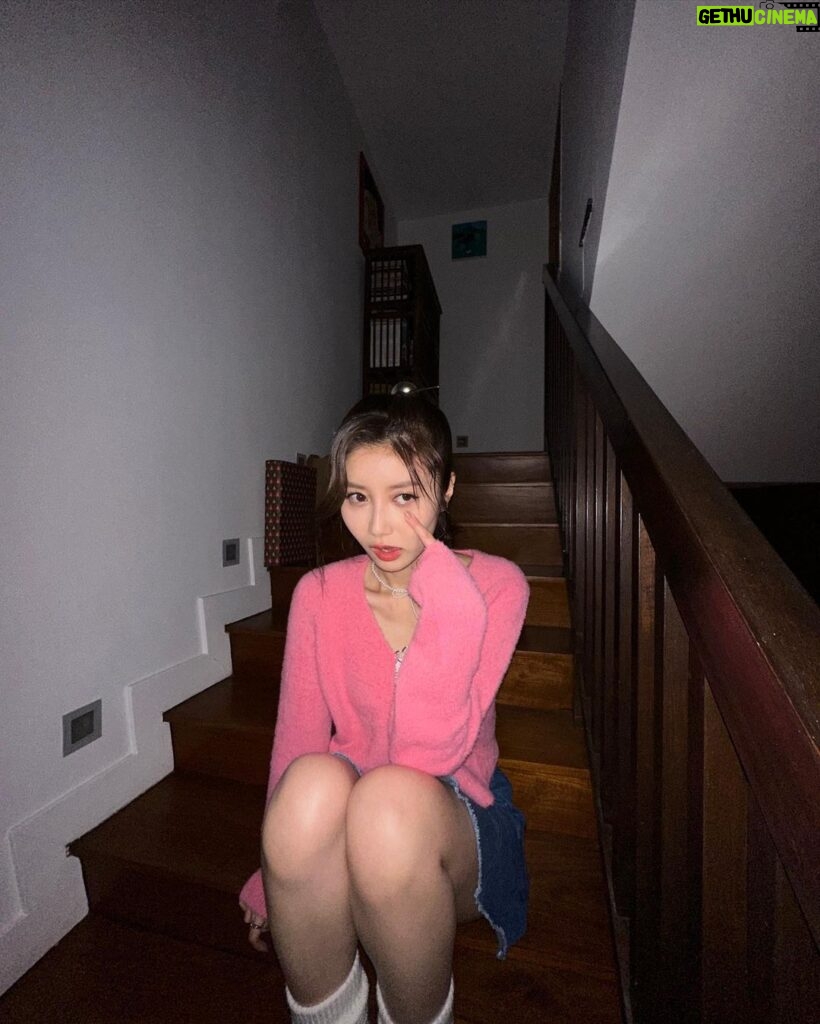 Jessica Chan Yee Chun Instagram - 十年都唔著一次粉紅色🐷🎟️