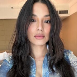 Jessica Gomes Instagram - Catching up on posts.. 
It’s been a busy week.

@iamjessicagomes for @vogueaustralia 
@ralphlauren 

Hair @marieuva