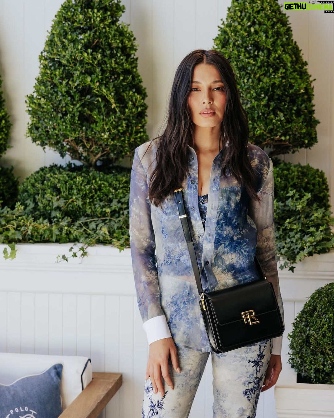 Jessica Gomes Instagram - Australian Open Men’s Final tennis with @vogueaustralia @poloralphlauren loved this off the runway look @ralphlauren @australianopen Congratulations @janniksin Great game! 🥎 Rod Laver Arena