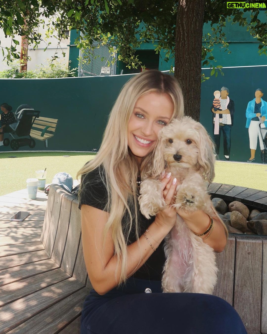Jessica Lord Instagram - when you look like your pup 🐶