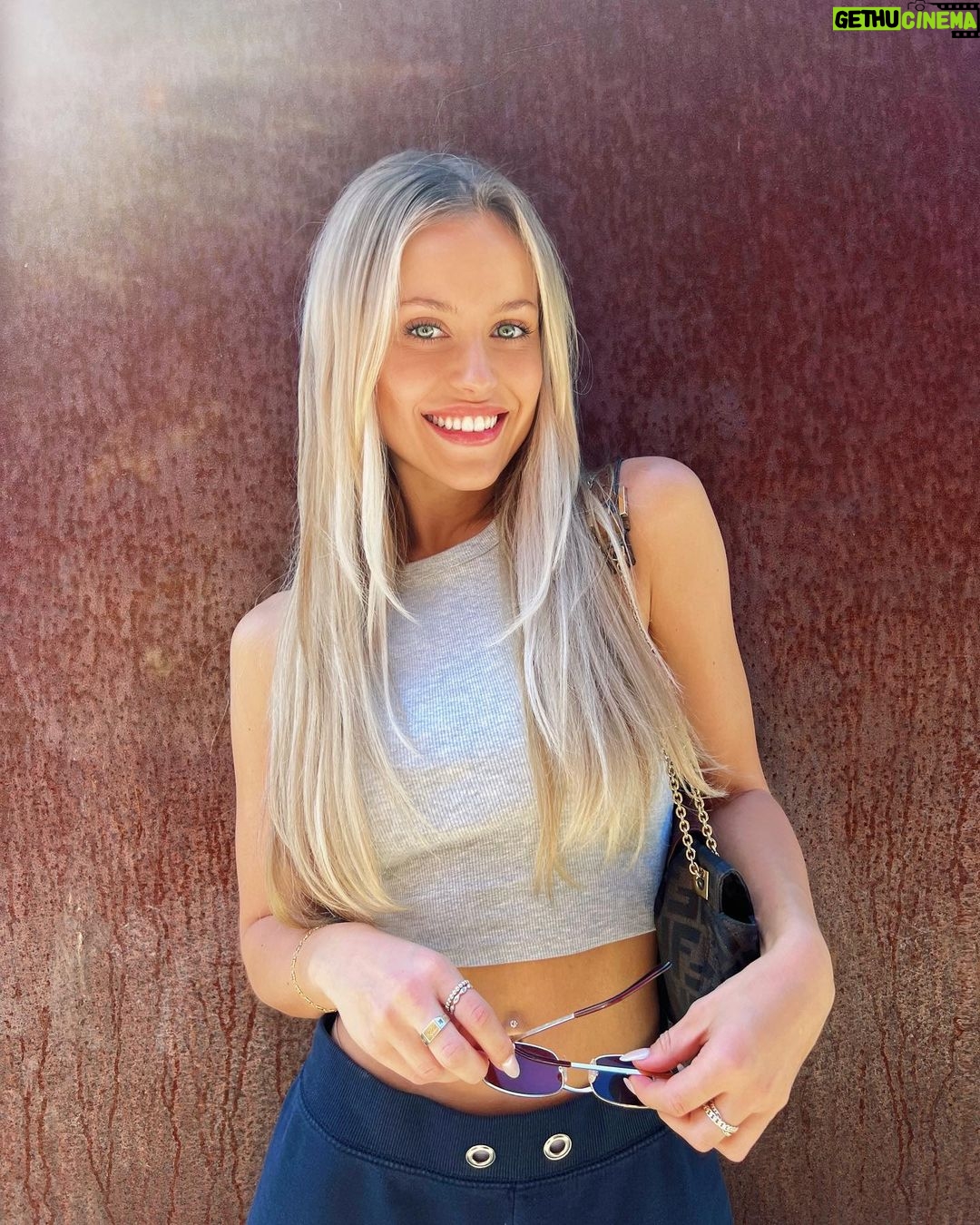 Jessica Lord Instagram - smiles for miles Seattle, Washington