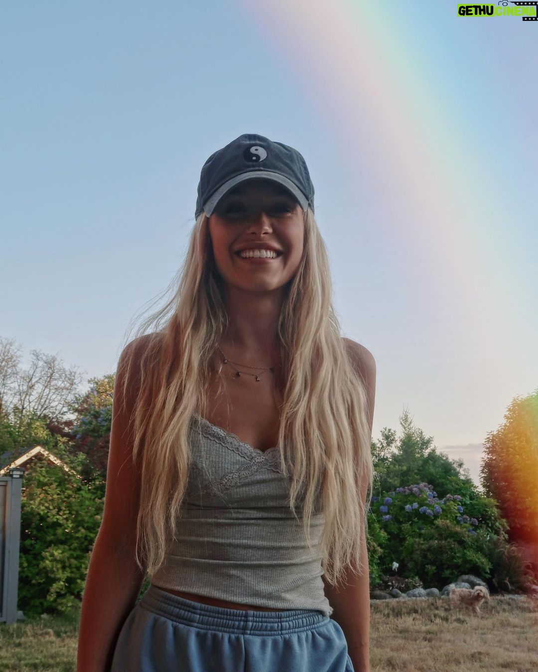Jessica Lord Instagram - home 🤍 Sunshine Coast BC Canada