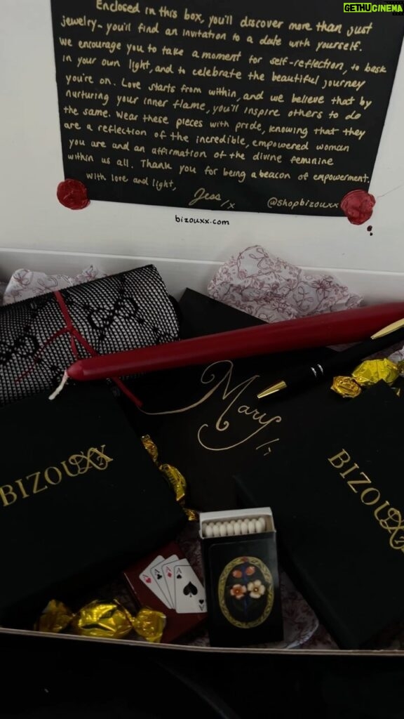 Jessica Lord Instagram - PR boxes for our Bizouxx girls 🖤 @shopbizouxx
