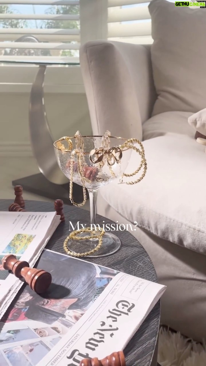 Jessica Lord Instagram - YOU’RE INVITED: to embrace your divine feminine. A sneak peak behind our journey @shopbizouxx 🖤