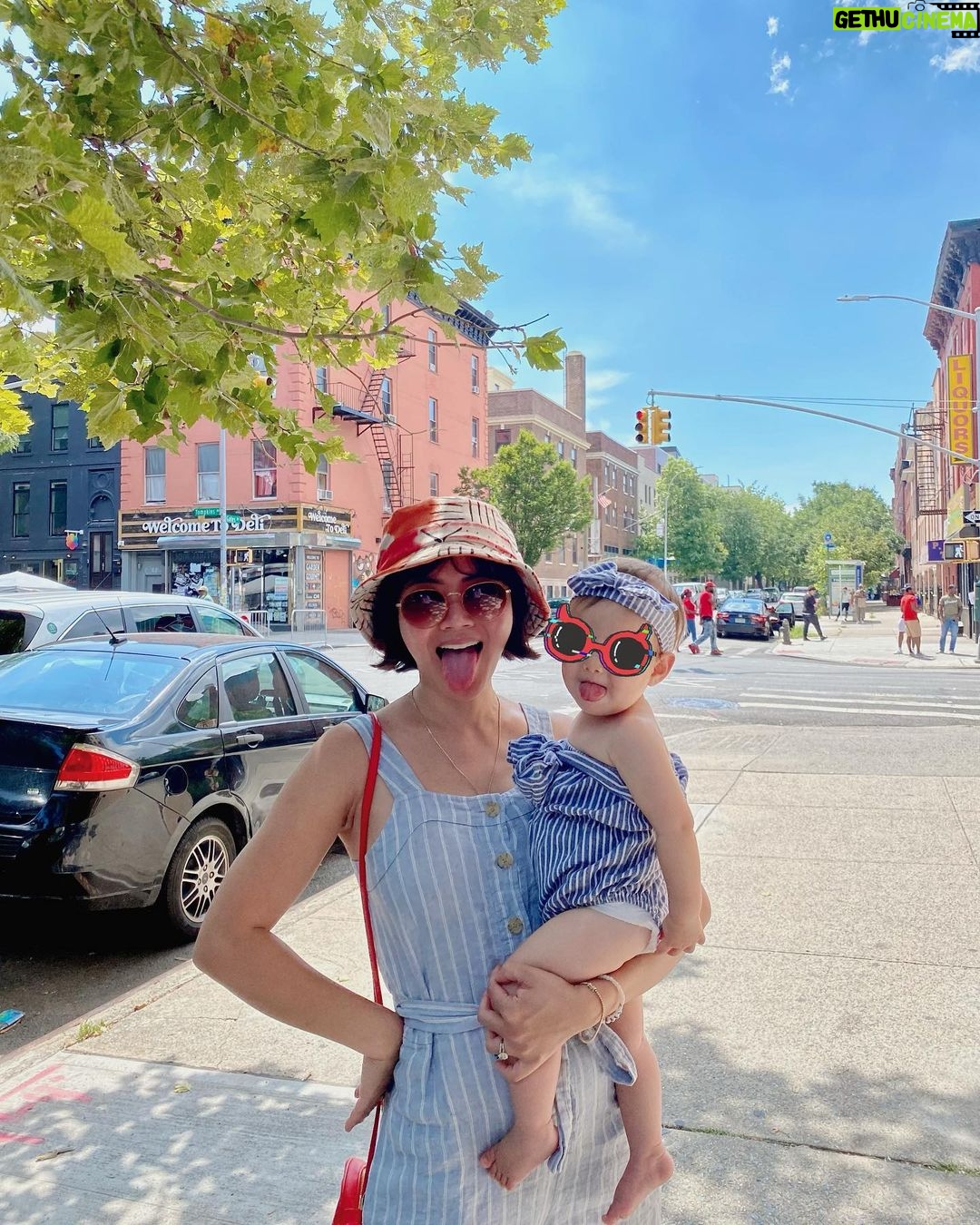 Jessica Lu Instagram - Photo dump of how incredible my life is without a single meltdown or attack or breakdown ever, sorry haters 👋🏼 NYC edition