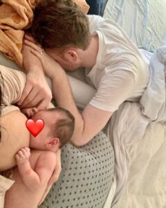 Jessica Lu Instagram - Featuring a 20 day old Everest, an engorged breast that would get clogged every week multiple times per week until about 10 months in, and a supportive husband who left to work out of state shortly after. Not pictured: physical healing that took about 10 months, mental healing that is still a struggle, emotional healing that is still a struggle. The human who has the uterus should be the one deciding if they want to and choose to do this. Love to all. 💛