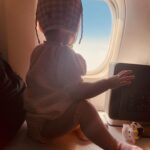 Jessica Lu Instagram - I mean technically we survived. 🙄🫠 A whoooole lot easier when she was 3 months old. Hi East Coast, I’m back with a circus. 🤡👋🏼