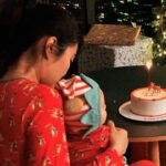 Jessica Lu Instagram – evy’s 1st christmas + holiday card experience 🎄