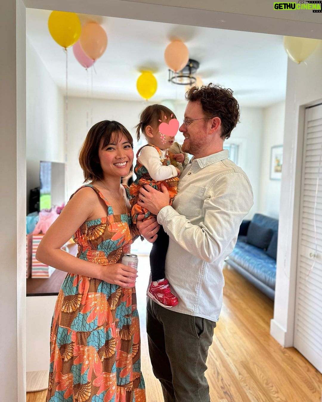 Jessica Lu Instagram - Baby Girl loves birthday parties. It’s been nine days and she’s still singing “happy to you happy to you Dune Poppy” around the house (cc: @rcole lol). I still can’t believe she sat still for that face paint. 😂 Matching mommy n me outfits til she has me committed. 💁🏻♀️