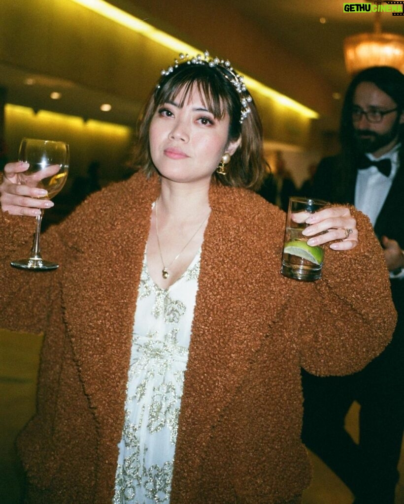 Jessica Lu Instagram - last week mom + dad got all dressed up AGAIN and drove to BEVERLY HILLS wow we love partying can you believe it 🎉 again look how ethereal I look, a true goddess among us, tis a pleasure 🧜🏼‍♀️ no the pee hole for my shapewear that I didn’t need to wear bc the dress is a flowy vibe malfunctioned and anyway I peed all over myself, goddesses they’re just like us, don’t be fooled by the rocks that I got