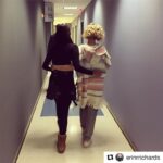 Jessica Lucas Instagram - 🐯🔪 #Repost @erinrrichards with @repostapp ・・・ #ladylove #babsandtabs #gotham #❤️ #BTS