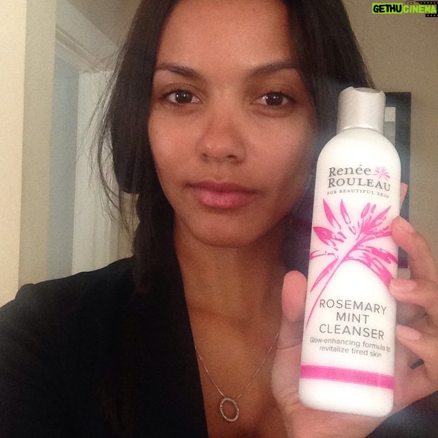 Jessica Lucas Instagram - #Makeupfree and #nofilter #selfie in honor of the amazing facial I had today with my longtime skin care specialist @ReneeRouleau. She has an extensive line of products to suit every skin care need. My all time fav is her Rosemary Mint Cleanser. Check her out @reneerouleauskincare #ReneeRouleau #ReneeRouleauGLOW