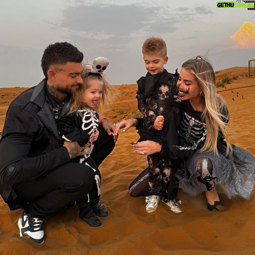 Jessica Thivenin Instagram - H 👻 L L 🎃W E E N “2023” Dubai, United Arab Emirates