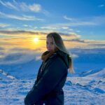 Jessica Thivenin Instagram - I C E L A N D 🇮🇸 Ce n’est que le début et pourtant nous en prenons déjà plein la vue. ÉTAPE 1 nous sommes a 📍Reykjavík. pour ce voyage, nous avons fait confiance à @tourlane spécialiste en ligne des voyages personnalisés. Avec mon code: JESSTHIB200 vous bénéficiez d’un devis gratuit et de -200 € sur votre voyage. Collaboration commerciale Reykjavík, Iceland