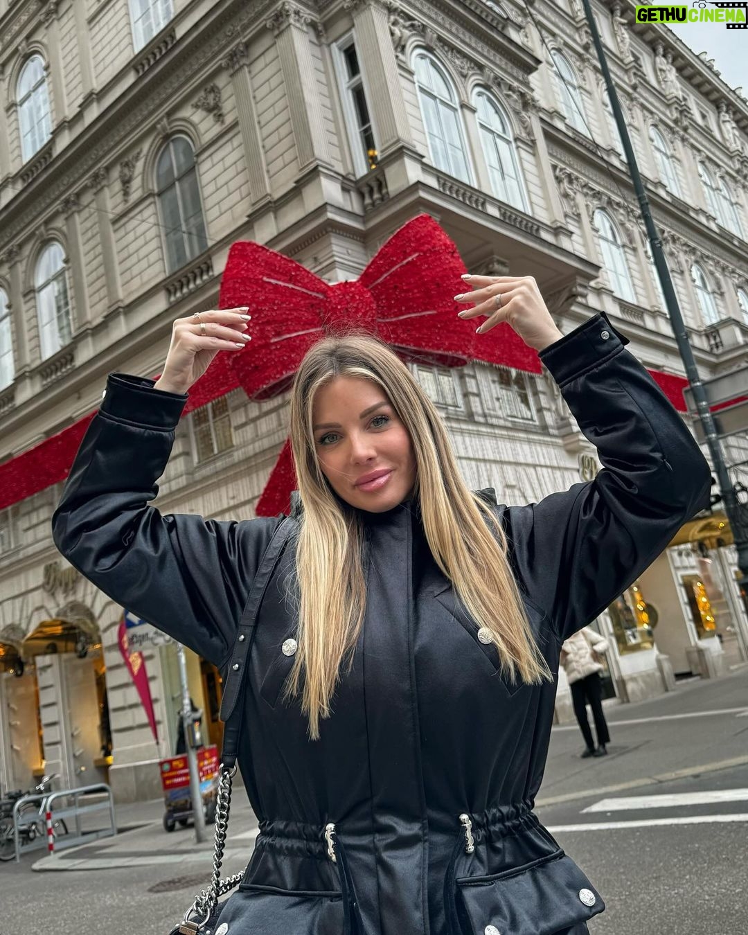 Jessica Thivenin Instagram - V I E N N A 🇦🇹♥️ Popp & Kretschmer