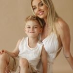 Jessica Thivenin Instagram – Mon fils je t’aime 💙 Maylone 
📸 @fannie_gortazar 
•collaborationcommerciale