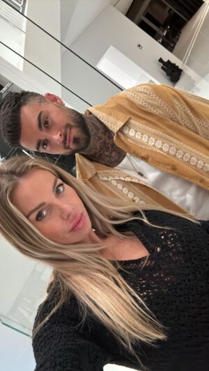 Jessica Thivenin Instagram - 🤣🤣🫣🙏🏼