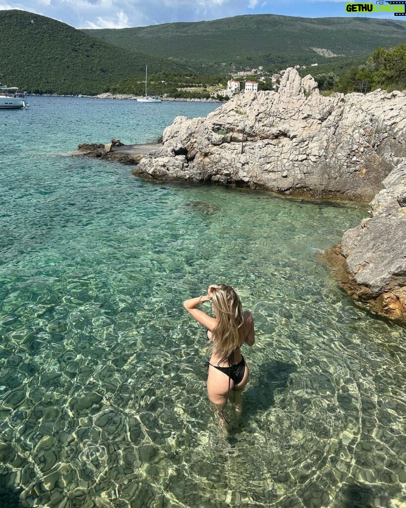 Jessica Thivenin Instagram - Nos vacances au Monténégro 🇲🇪