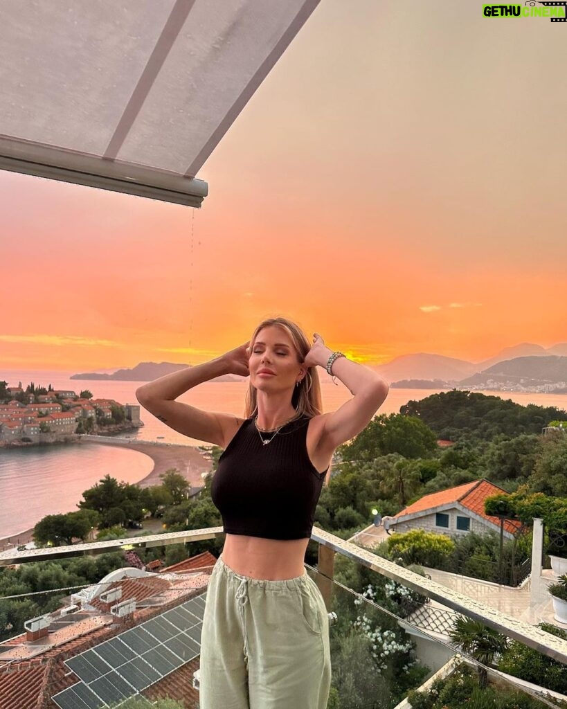 Jessica Thivenin Instagram - Nos vacances au Monténégro 🇲🇪