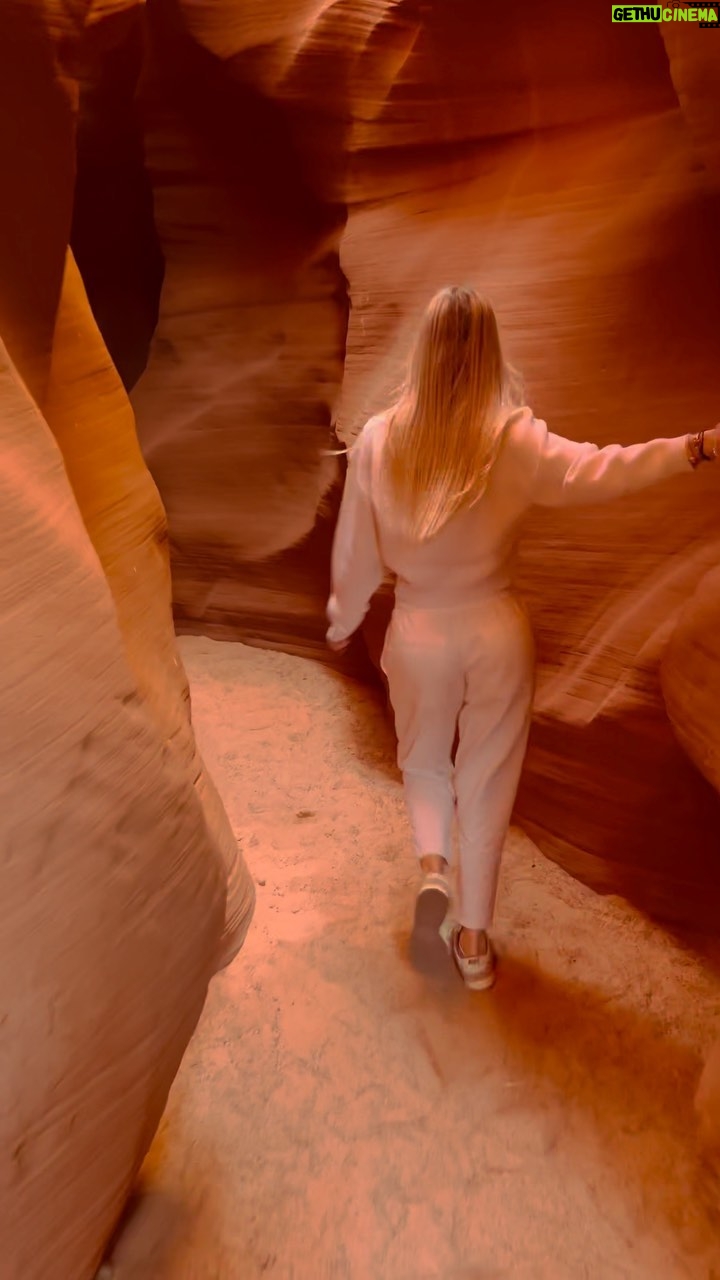 Jessica Thivenin Instagram - Antelope Canyon