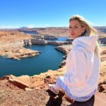 Jessica Thivenin Instagram – Lake Powell, on en prend plein la vue ♥️ Lake Powell, Utah
