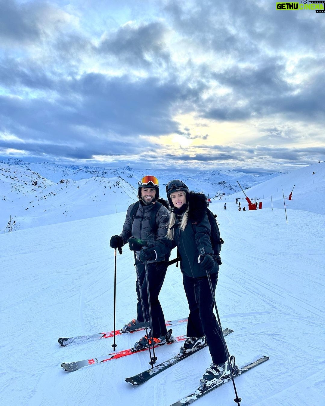 Jessica Thivenin Instagram - Notre première fois au ski en amoureux ❄️