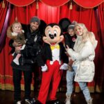 Jessica Thivenin Instagram - Notre petit séjour en famille, dans le monde féerique et merveilleux de Disneyland, quel bonheur indescriptible ♥️