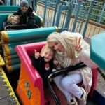 Jessica Thivenin Instagram - Notre petit séjour en famille, dans le monde féerique et merveilleux de Disneyland, quel bonheur indescriptible ♥️