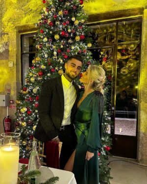 Jessica Thivenin Instagram - Merci d’avoir fait de moi ta témoin, je t’aime ma Steph je suis tellement heureuse pour toi, tu mérites !! Félicitation pour ce mariage incroyable ♥️
