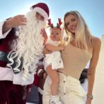 Jessica Thivenin Instagram - Aujourd’hui c’était la journée de Noël a la nursery🎅🏼🎄 , la première pour Leewane, on c’est régalé. Maylone a demandé au papa Noël ce qu’il voulait, et devinez ce que c’est ! 😂