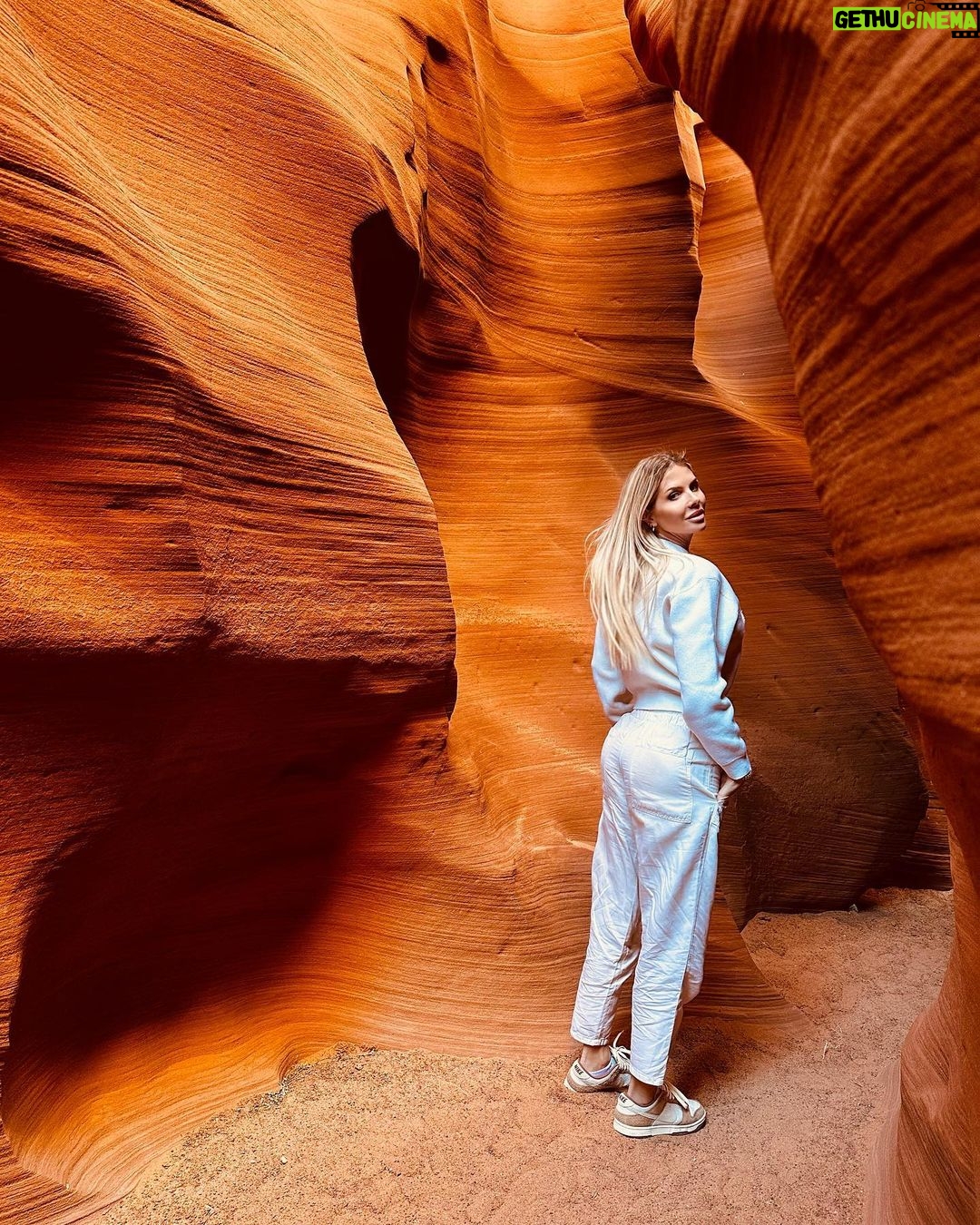 Jessica Thivenin Instagram - Antelope Canyon & Horseshoe Bend