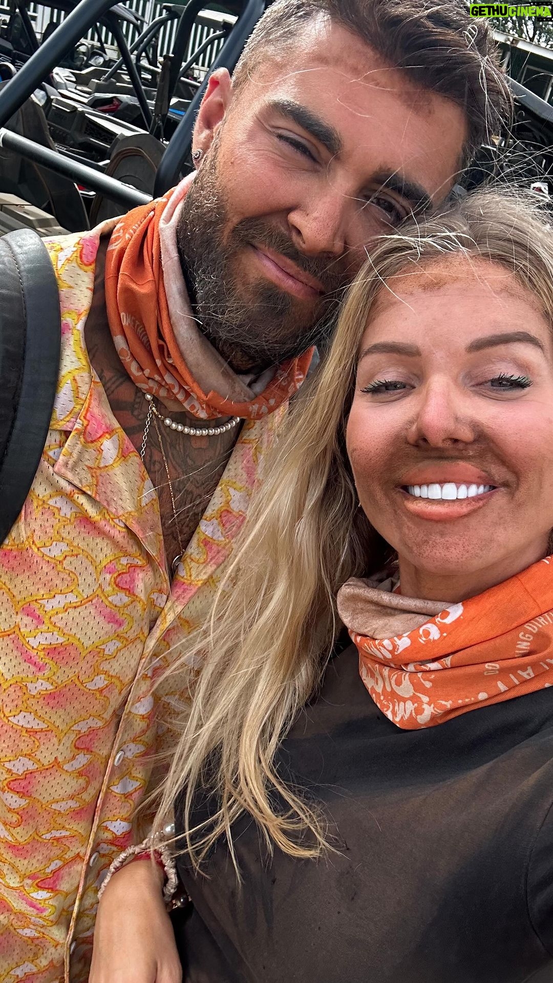 Jessica Thivenin Instagram - 🤣🤣🤣🔫🚨⛈️👥📲