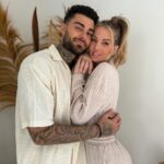 Jessica Thivenin Instagram - It’s MY BIRTHDAY 🎈🎂 🎉 34 ans le temps passe trop vite! Bientôt 10 ans que je partage ma vie avec vous ! Je vous remercie à tous d’être là au quotidien , c’est vraiment avec beaucoup d’amour que je partage avec vous mon évolution, ma vie … je suis tellement comblée d’amour et de bonheur, merci à mon mari, mes enfants, ma famille, mes amis , mes copains et vous Merci je vous aime ! ♥️