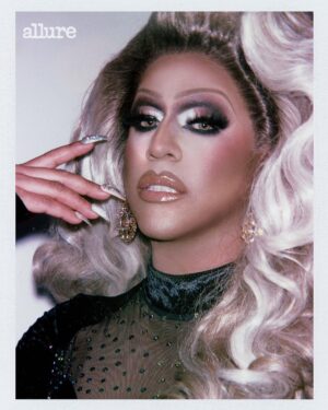 Jessica Wild Instagram - Thank u @allure for an amazing Interview😍😍It was sush an honor🙌🏽🙌🏽
📸 @emmanuelsmonsalve 
👗 @eddesign19 
💄 @sapphirebeepr 
💇‍♀️ @wigsbytips 
#supermodel #interview #allure #rupaulsdragrace #allstars8 #paramountplus