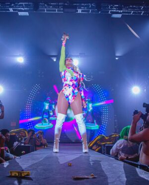 Jessica Wild Instagram - Making you happy and entertaining you is my passion and my life. The Jessica Wild Tour continues!!🙌🏽🙌🏽🙌🏽🙌🏽 Mucho Escándalo!! Thank u @bushwig for having me and thank u @sonidomasluz  for this pictures😍😍 #showgirl #artist #performer #life #happy #tour #rupaulsdragrace #allstars8 #puertorican