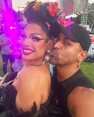 Jessica Wild Instagram - Happy Pride Long Beach Ca🏳️‍🌈😍🌹
Here with my beautiful sister and Host of @dragracemexico The one and the only @allaboutvalentina 
I'm so proud of you Hermana and is always good to see u.Gracias por todo el apoyo que siempre me brindas🥹🌹❤️Te amo!! 
What an amazing time at the Latin stage presented by @clubpapievents 
Arriba Latino America!!!🙌🏽🙌🏽🙌🏽
#mexico🇲🇽 #puertorico🇵🇷 #latinos #rupaulsdragrace #allstars #paramountplus #wowpresentsplus #familia #hermanas