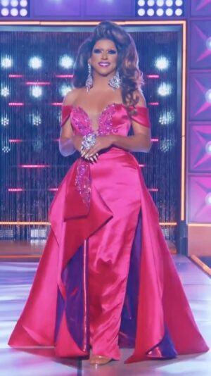 Jessica Wild Instagram - CATEGORY IS: FINALS FABULOSITY
Living my material girl fantasy💅🏽
I want to thank @angelayalacouture for creating this dress for me in such a short time. It was one of the last looks I received before going to compete and coincidentally it was the one with which I said goodbye to the competition. The preparation was difficult but I am thankful for so many talented people who were present to help me to have my looks on time.I'm blessed!!! 
#materialgirl #pink #violet #rupaulsdragrace #allstar #paramountplus