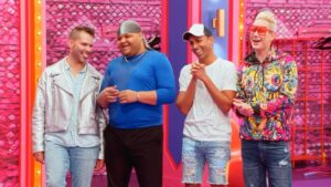 Jessica Wild Instagram - TOP 4!! ⭐️⭐️⭐️⭐️
Let’s get this roast a’cookin! 🔥 #AllStars8 is all-new FRIDAY on @paramountplus! 🫶 
#rupaulsdragrace #allstars8 #top4 #family #roast #comedy #paramountplus