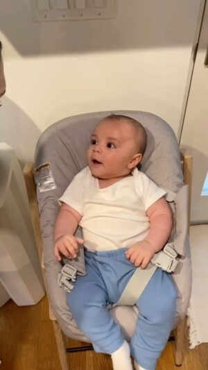 Jessie J Instagram - For those saying the first video was a fluke. 
My boy got PIPES 😂 
(3 months old) 

Also we were about to take him out of his chair and was standing with him the whole time and he is usually strapped in. Best @stokkebaby chair ever! Not an advert but we use it everyday, and it goes to a fully adult chair. 

Clarifying that as I now know Mums don’t play when it comes to an OPINION on the gram. Shout out you frowning at the phone 😂