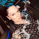 Jessie J Instagram – I drank water all night and held my pump bag like a handbag on the dance floor… BUT I can still pussy squat in thigh highs 

*Calls agent* “I’m ready” 😂

The screams in slide 6. That’s the vodka talking 🙉😂 @laurenwillson @madeleinebowdenstyle 

Thank you @itsnadiajae for the invite and playing all the classics 🤌🏻💋

M Out Out