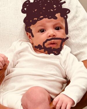 Jessie J Instagram - 1. Tough crowd 
2. “Finally made it out the house” 🎤
3. Selfie’driges 
4. Eugggghhh
5. 7 weeks going on BIG MAN 
6. Who I look like, Mum or Dad?