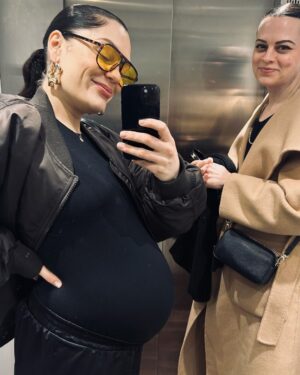 Jessie J Instagram - 1. I am 35 years old tomorrow and this is the best birthday gift I will ever get 🌈🤰🏻
2. Hide and seek gone wrong 
3. My Mum playing with my Dads water bottle 
4. My Mum turning me into her art project / strawberry Froyo 
5. Making my nephew laugh is one of my favourite things 
6. My Mum has the softest hands in the world 
7. Right before the 🌧️ 
8. 👯‍♀️ 
9. Fresh air does wonders