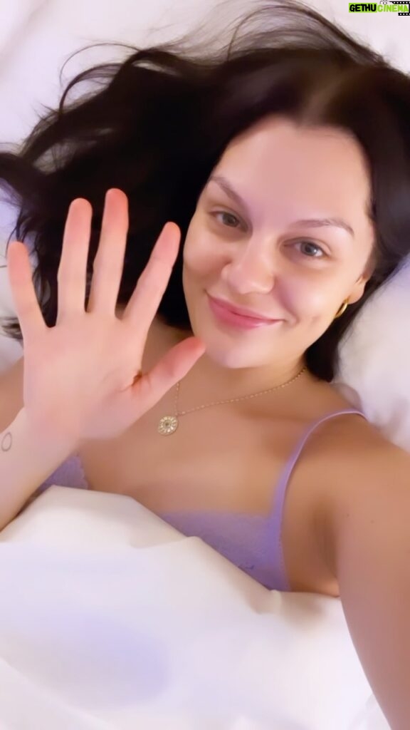 Jessie J Instagram - Happy Grateful Excited 🥒
