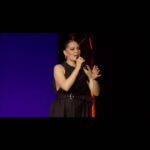 Jessie J Instagram - 3 people laughed. 3 people 😭 @davidjdavis.music 🎹 Cringe
