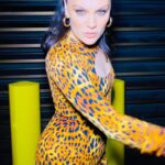Jessie J Instagram - How I think I sound VS how I actually sound “RAaowll RAaoowll” 😩🐆