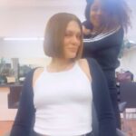 Jessie J Instagram - Them - “Keep it long and dark” Me - ✂️🦁 YOLO